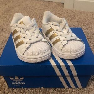 Girls white gold NEW adidas shoes size 4